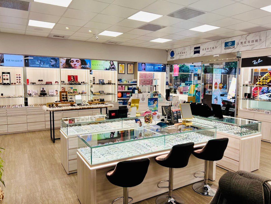 從一副眼鏡看見專業的溫度　不只看得清更看見用心