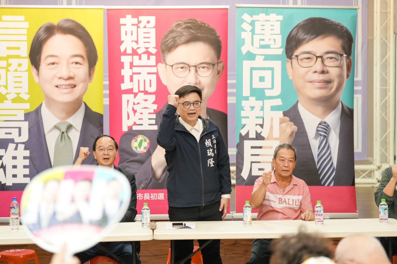 賴瑞隆楠梓之友會超過五百位鄉親到場 王瑞德12度南下力挺盼延續高雄進步動能 賴瑞隆楠梓之友會超過五百位鄉親到場 王瑞德12度南下力挺盼延續高雄進步動能