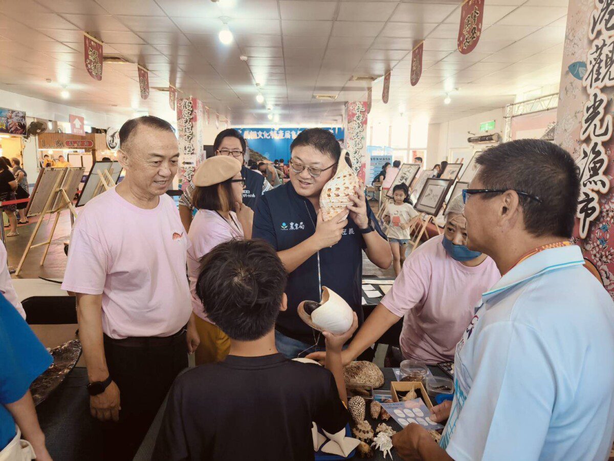 光明正大來「摸魚」 桃園永安漁港「海客漁鄉鱻有魚」 食魚教育周末登場 光明正大來「摸魚」 桃園永安漁港「海客漁鄉鱻有魚」 食魚教育周末登場