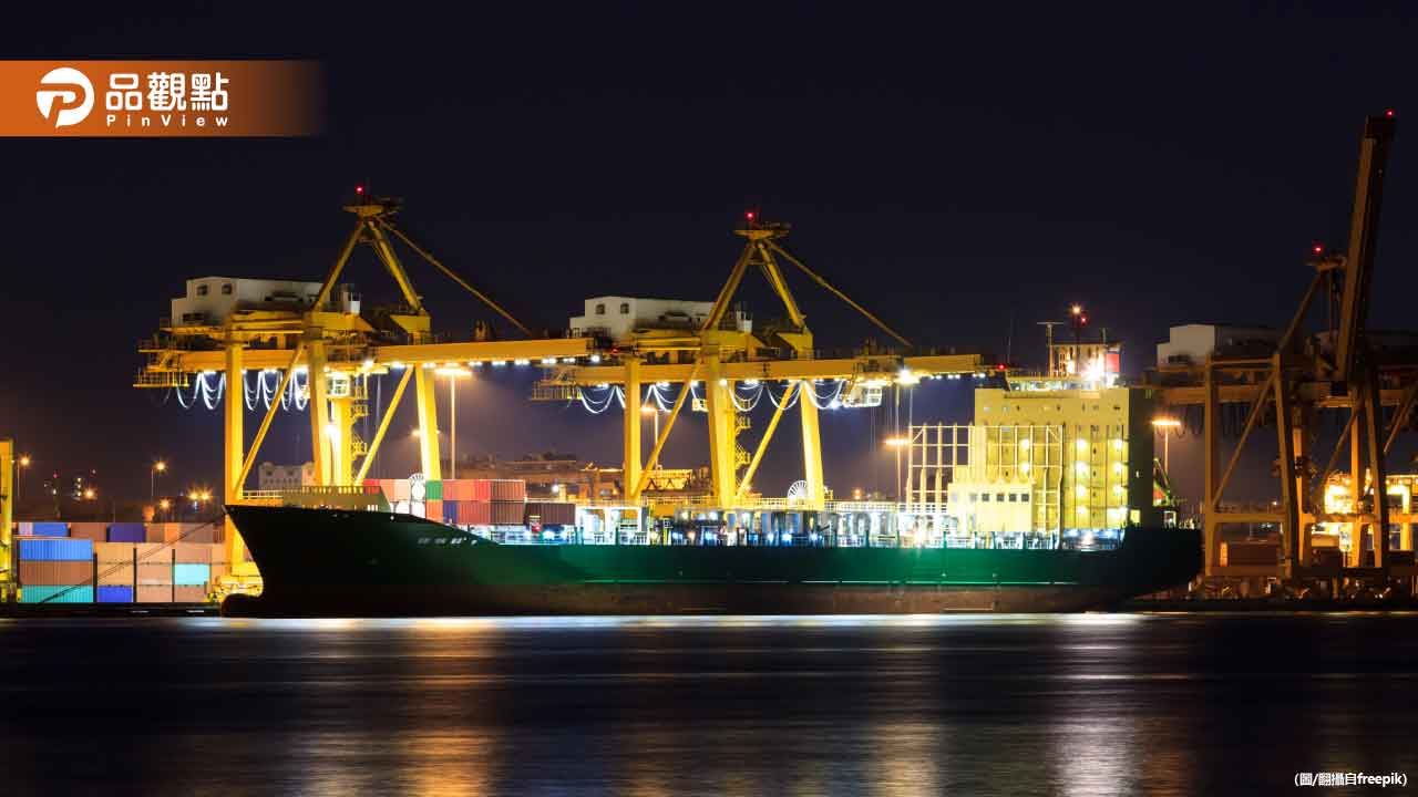 東部外海巴拿馬籍貨輪中國船員受傷!空勤海上吊掛救援 東部外海巴拿馬籍貨輪中國船員受傷!空勤海上吊掛救援