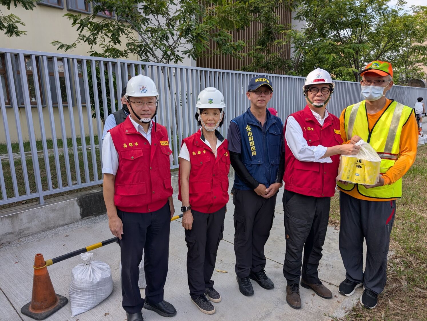 陳其邁視察仁武、左營及鼓山防洪設施 全力整備迎戰強降雨 陳其邁視察仁武、左營及鼓山防洪設施 全力整備迎戰強降雨
