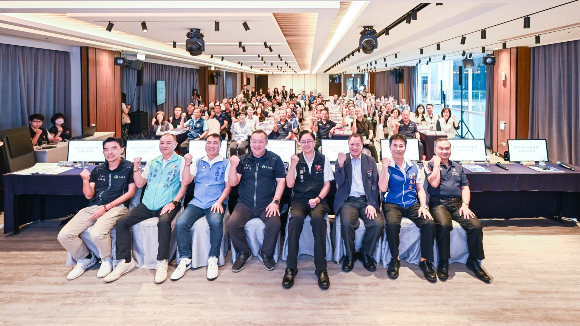 張善政出席大園基層座談會 聆聽地方意見 張善政出席大園基層座談會 聆聽地方意見