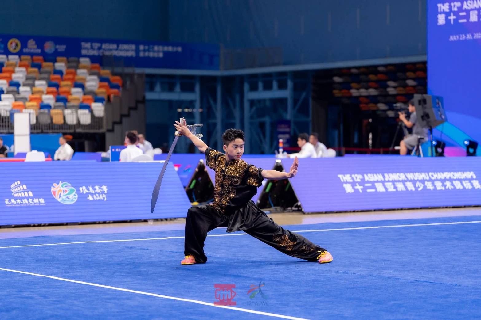平鎮國中學子首披國家戰袍即展實力！亞洲青少年武術錦標賽摘雙銀