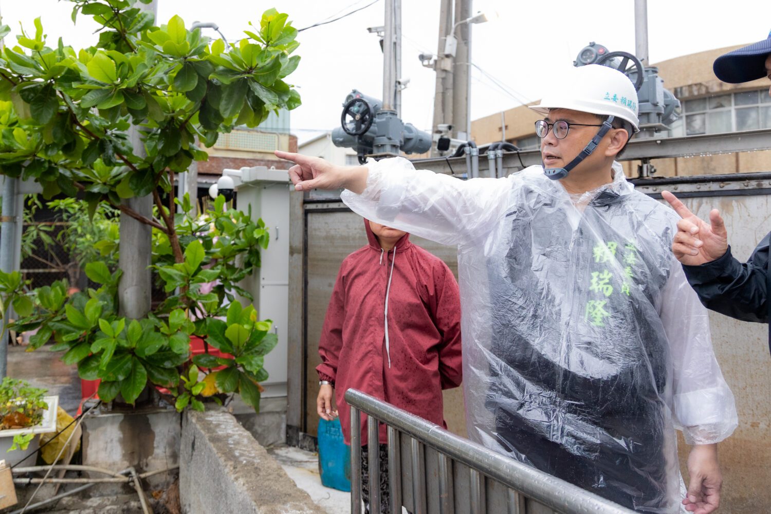 擔心楊柳颱風釀災 賴瑞隆視察排水防洪設施 並解決各低窪地區問題 擔心楊柳颱風釀災 賴瑞隆視察排水防洪設施 並解決各低窪地區問題