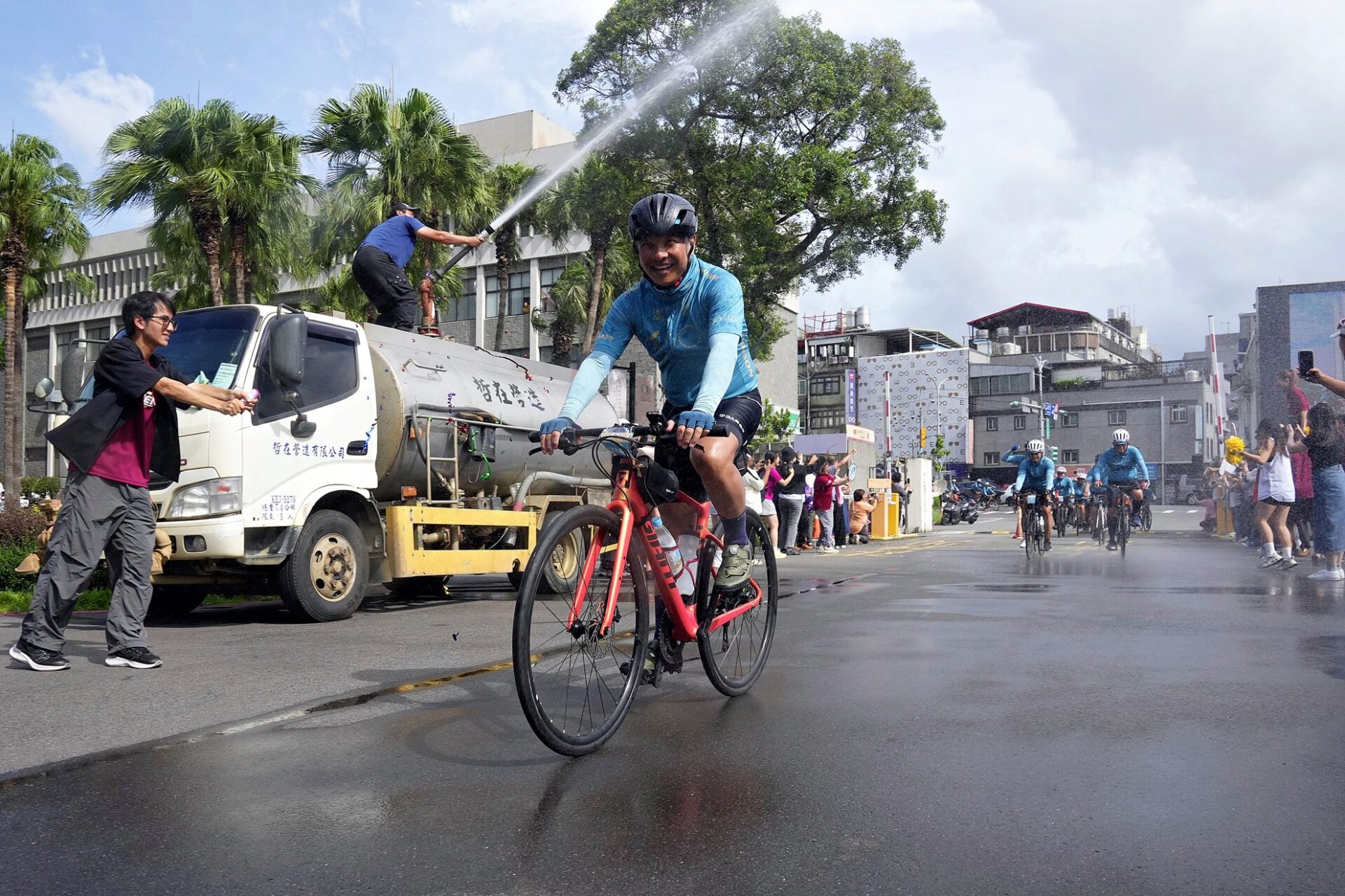 輔大第16屆鐵馬環台圓滿成功　同步迎來日間部滿招好消息