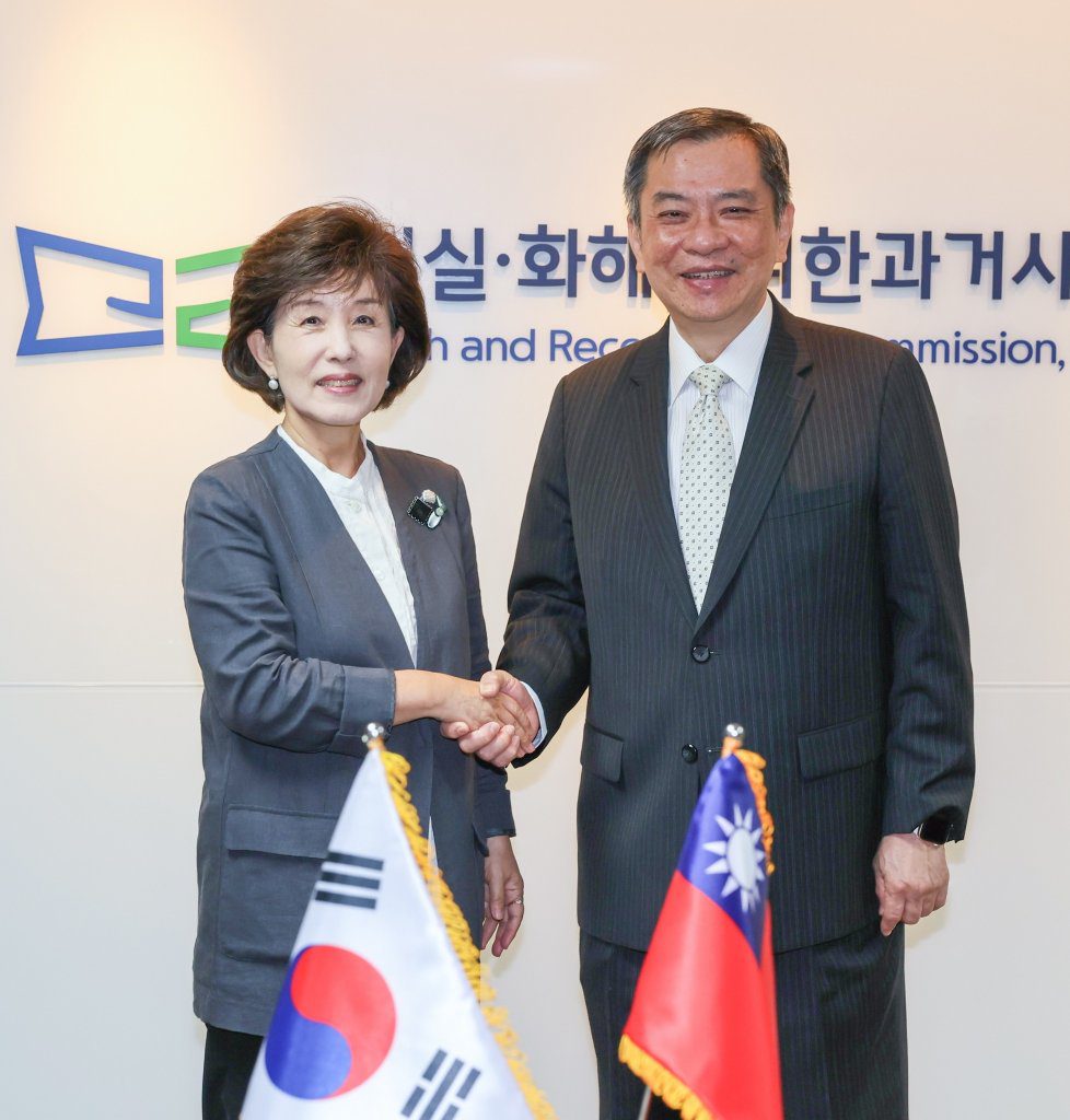 南韓真相和解委員會主委批台方「傲慢無禮」掀外交風波　我駐韓代表親赴致歉