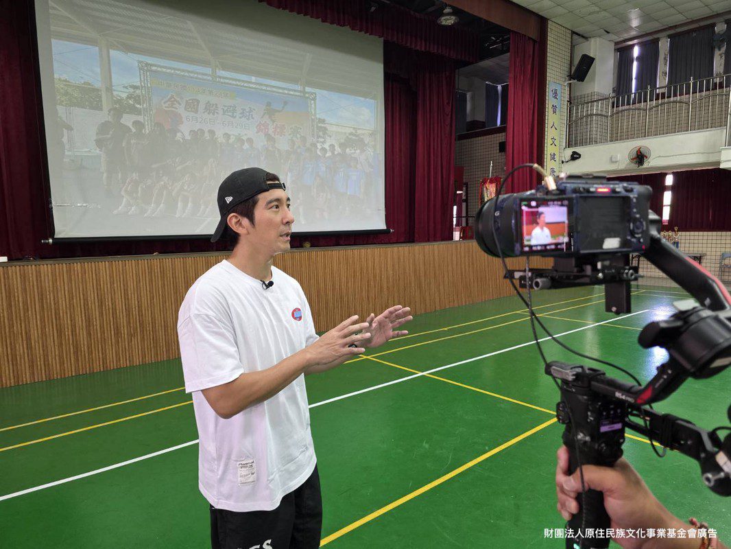 修杰楷熱血助陣《talagay我最強!》與原民小選手尬運動 修杰楷熱血助陣《talagay我最強!》與原民小選手尬運動