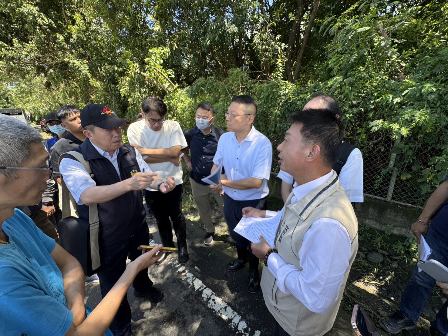 許智傑要求加重裁罰違法盜採土石 遏止盜採歪風 許智傑要求加重裁罰違法盜採土石 遏止盜採歪風