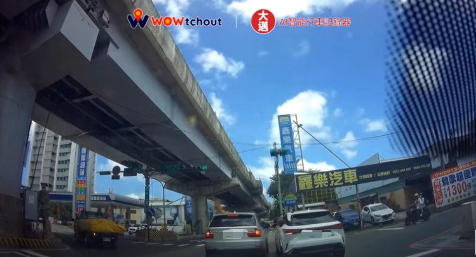 八德兩車當街停車對罵 疑超車搶道引爆糾紛