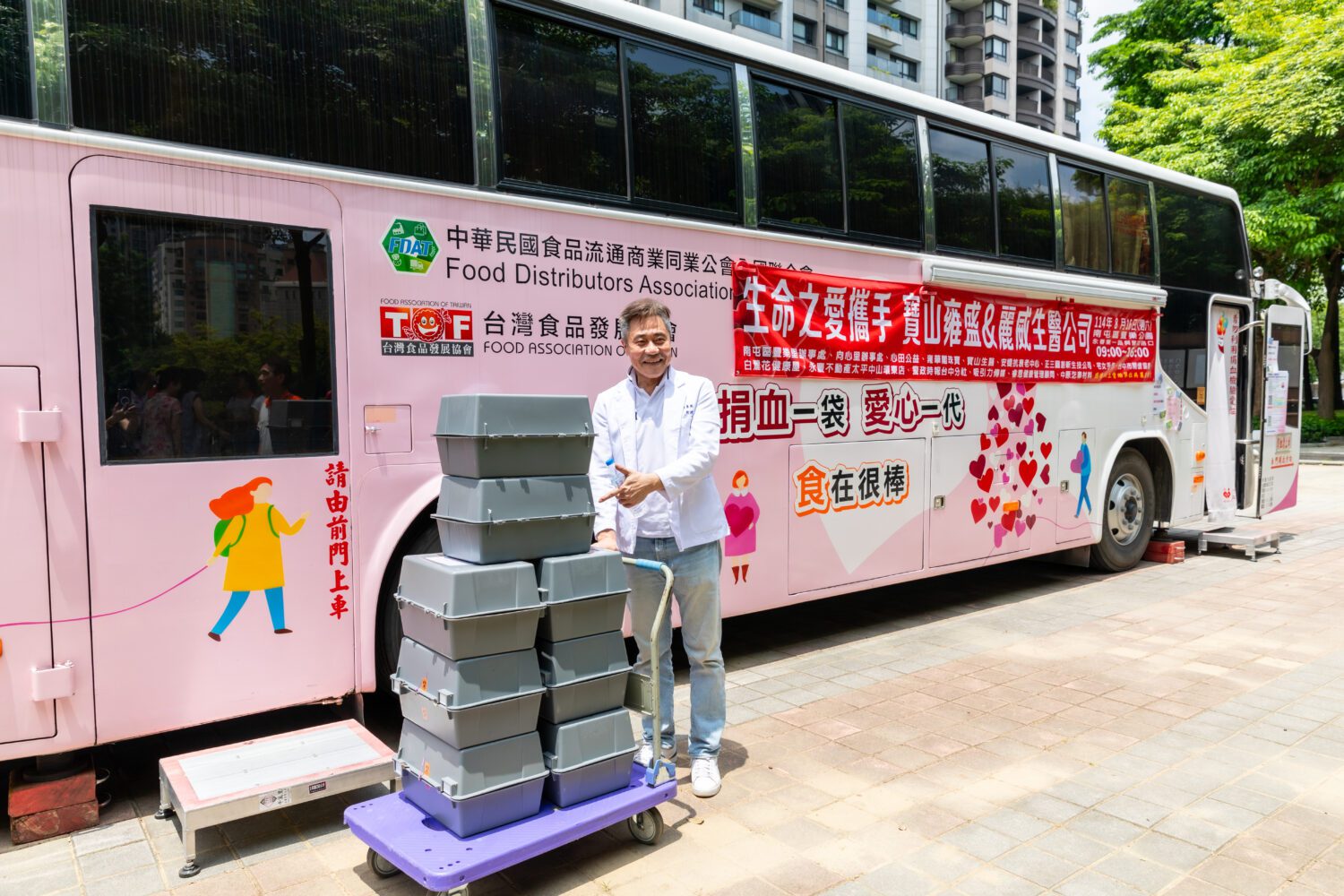 台中捐血中心血液庫存告急 籲請民眾踴躍捐血 台中捐血中心血液庫存告急 籲請民眾踴躍捐血