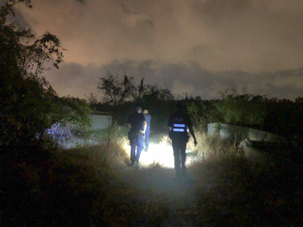 緊急搜山!男外出未返家「警消衝墓仔埔尋人」 緊急搜山!男外出未返家「警消衝墓仔埔尋人」