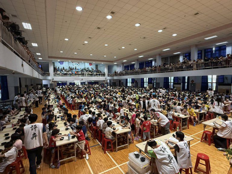 首屆「榮勳盃」全國圍棋公開賽 千名棋士擠爆彰化開戰 首屆「榮勳盃」全國圍棋公開賽 千名棋士擠爆彰化開戰