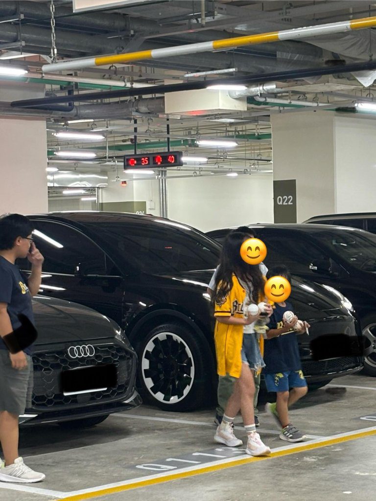 母帶童緊追球員要簽名球「沒有強迫或勉強」　戴培峰親自回文打臉「不要造謠」