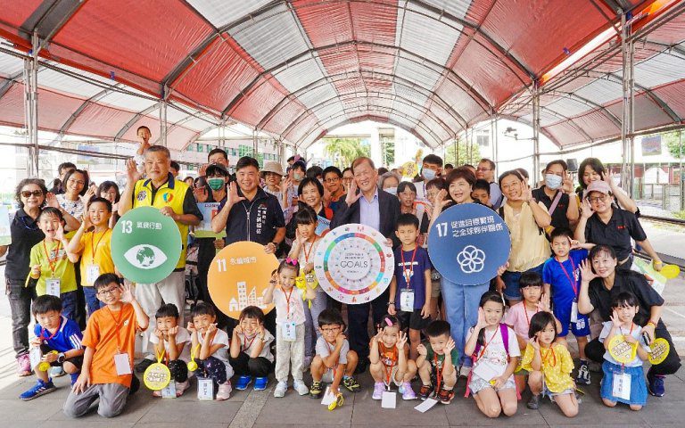 中醫大附醫攜手消防局舉辦「防災韌性親子體驗營」　強化家庭與社區防災力