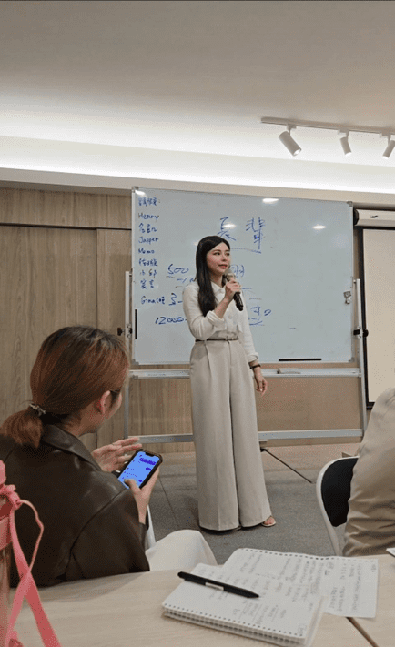 從病房走進金融圈:她用知識翻轉命運,走出專屬於自己的財富藍圖 從病房走進金融圈:她用知識翻轉命運,走出專屬於自己的財富藍圖