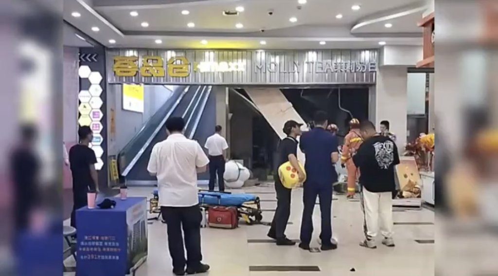 上海手搖飲「茉莉奶白」新店開幕日釀悲劇　天花板砸死17歲打工少年