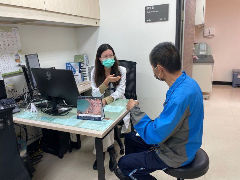 新竹臺大分院腫瘤醫學部劉廷芳醫師：火燒心、吞不下？小心是食道癌警訊！