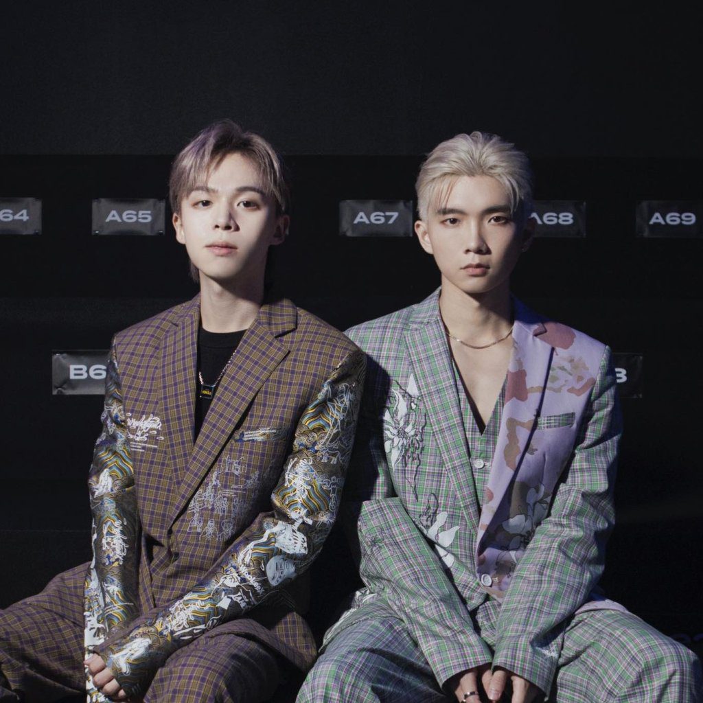 百萬網紅黃氏兄弟誤用《鬼滅》盜版素材挨轟 急道歉承諾改善並包場回饋粉絲 百萬網紅黃氏兄弟誤用《鬼滅》盜版素材挨轟 急道歉承諾改善並包場回饋粉絲