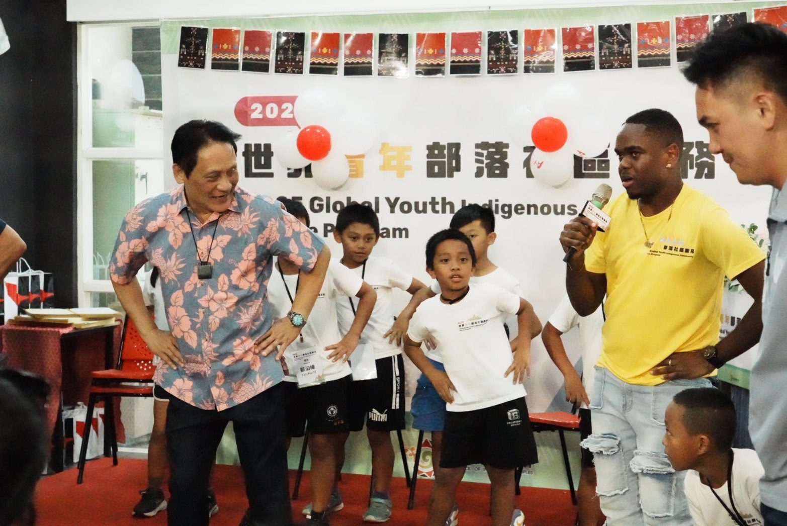 原民會攜手國際青年舉辦英語夏令營 培養部落孩童國際視野 原民會攜手國際青年舉辦英語夏令營 培養部落孩童國際視野