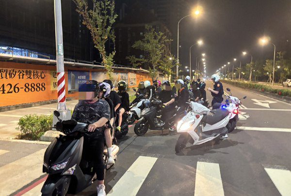 中壢青埔附近常有飆車　中壢警方再度派員攔查
