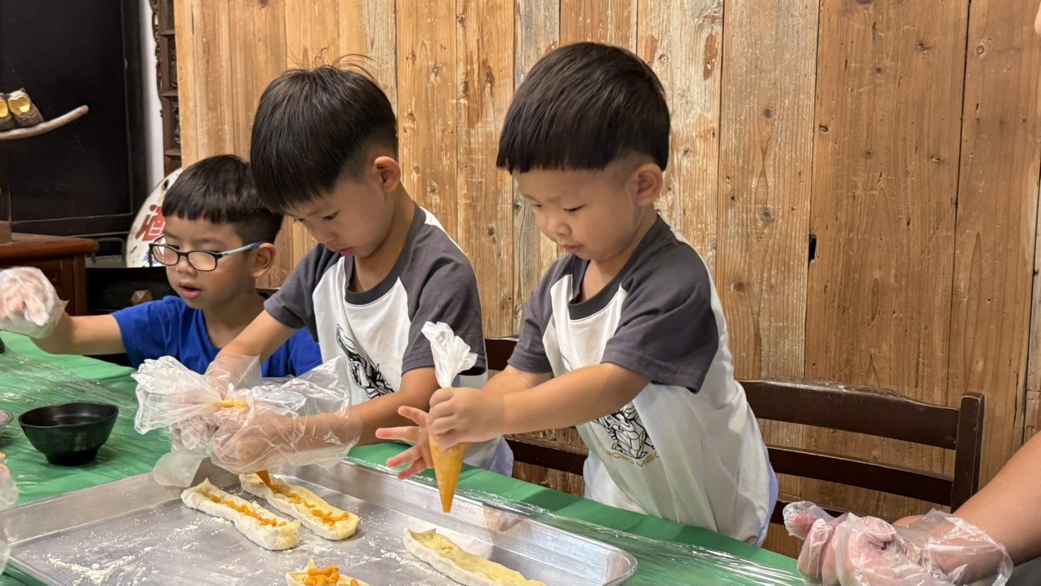 AI島遊x手作體驗x街區特色風味 地瓜尋味趣解鎖地瓜小鎮智慧新玩法 AI島遊x手作體驗x街區特色風味 地瓜尋味趣解鎖地瓜小鎮智慧新玩法