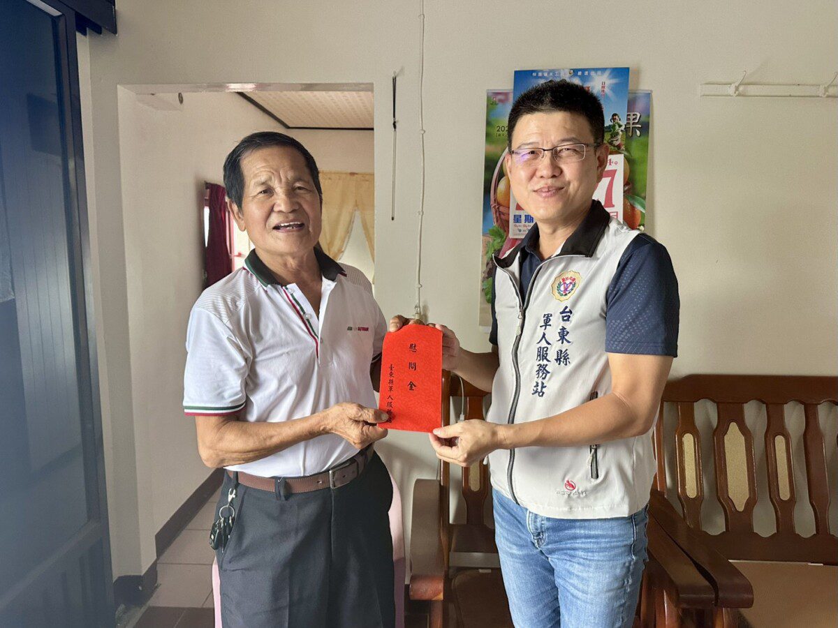 海軍士官長父親因病手術治療 臺東軍服站慰問關懷