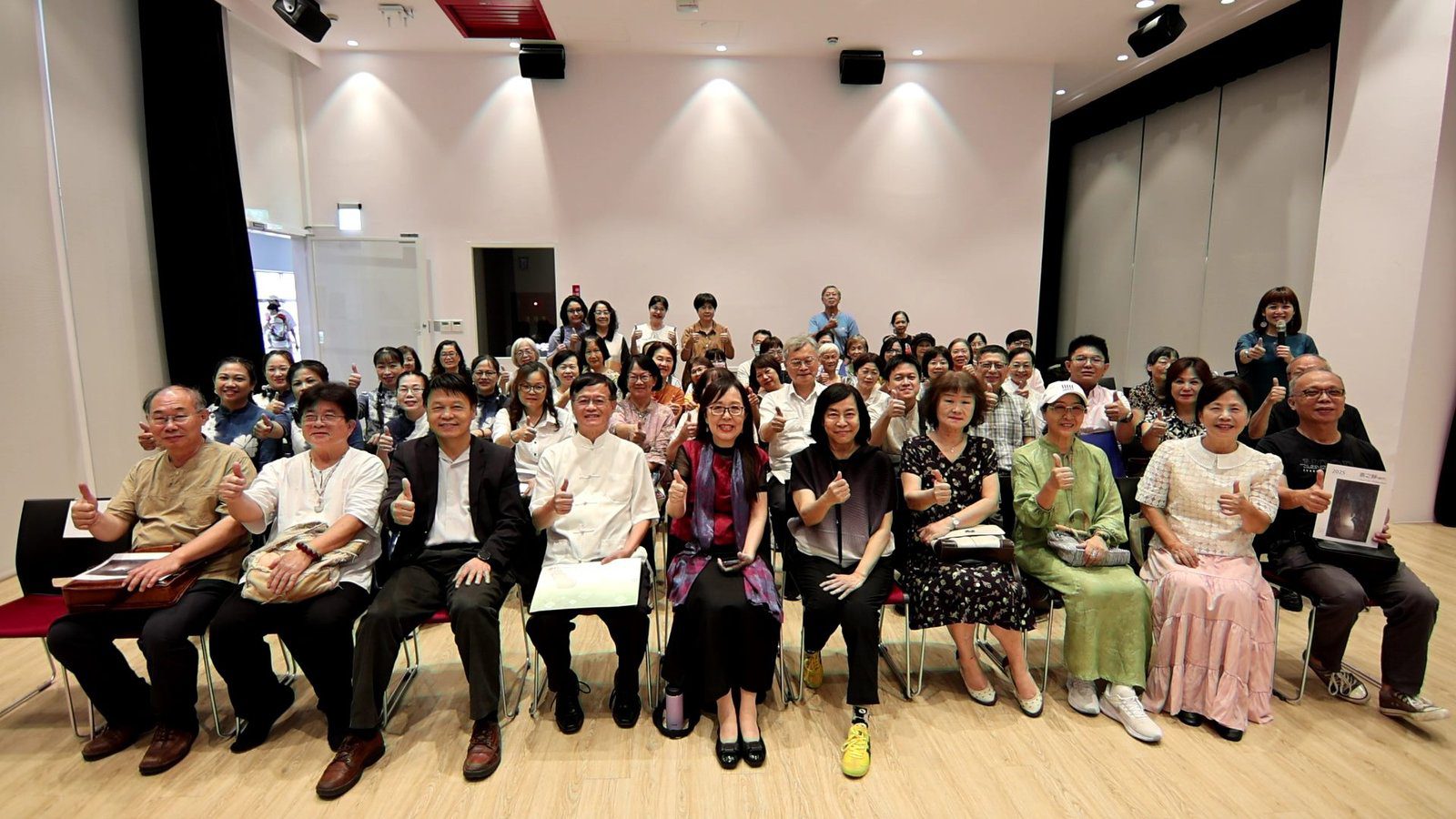 以筆墨呼吸天地　袁之靜壓軸「八方藝術節」