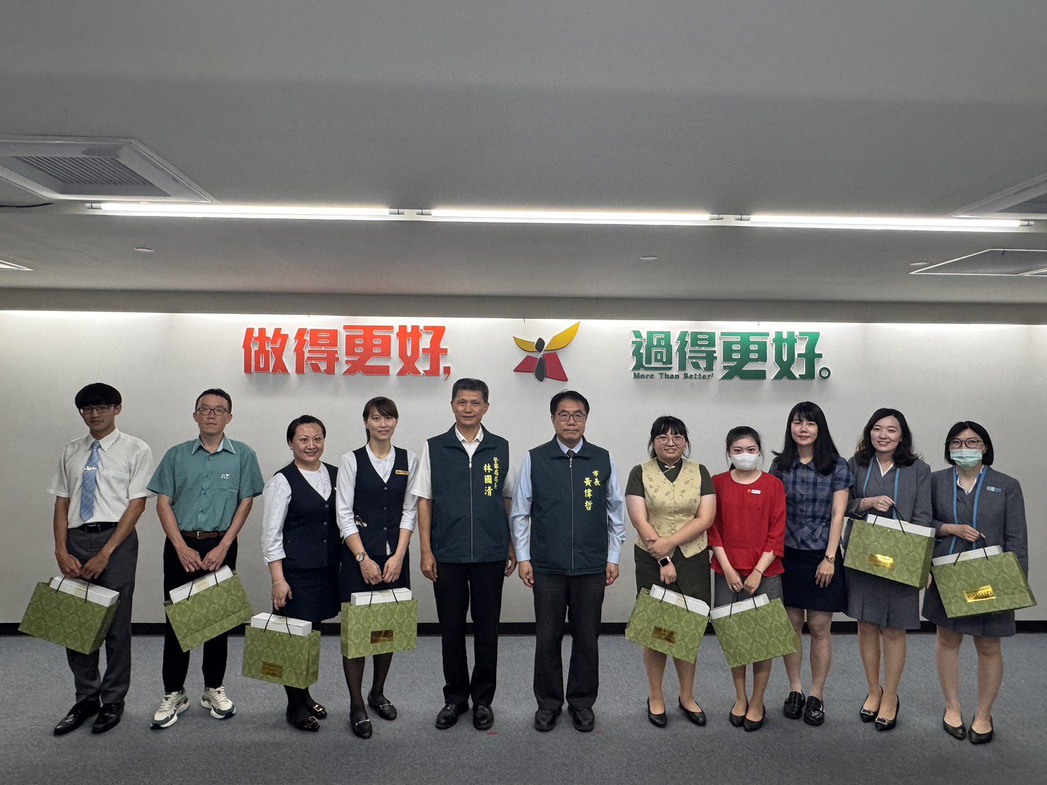 黃偉哲肯定反詐騙成效 7月成功阻詐190件 黃偉哲肯定反詐騙成效 7月成功阻詐190件