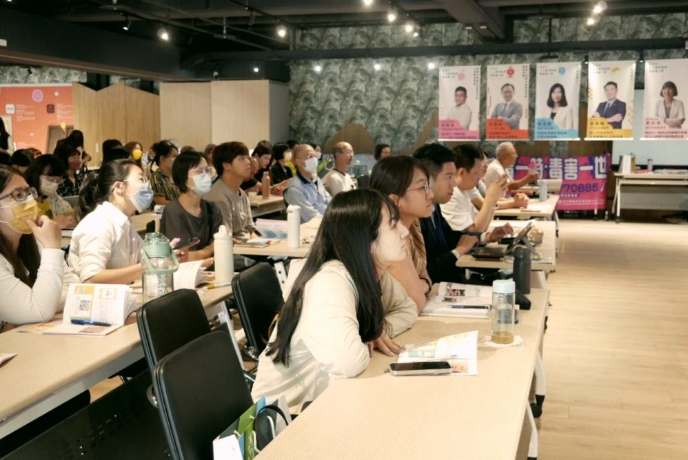 延續熟齡智慧 桃竹苗分署9/10邀請鬍鬚張會長分享經驗傳承再進化 延續熟齡智慧 桃竹苗分署9/10邀請鬍鬚張會長分享經驗傳承再進化