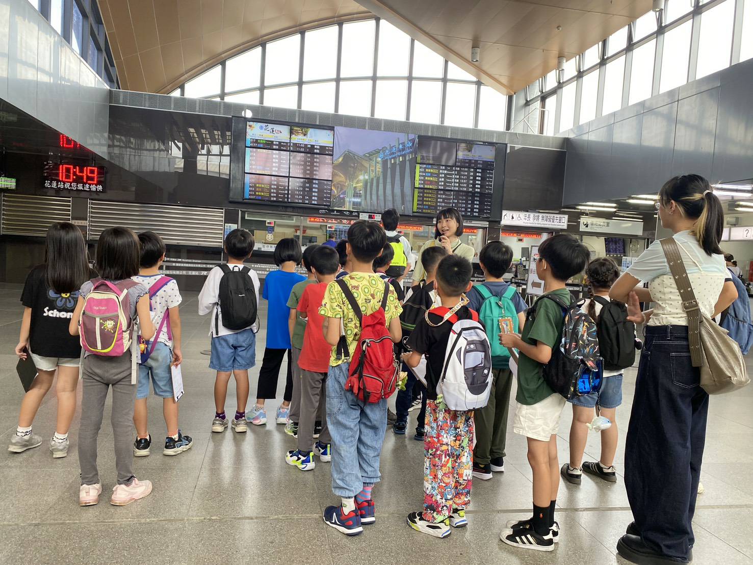 實驗教育走進生活 引導孩子從車站看見城市互動 實驗教育走進生活 引導孩子從車站看見城市互動