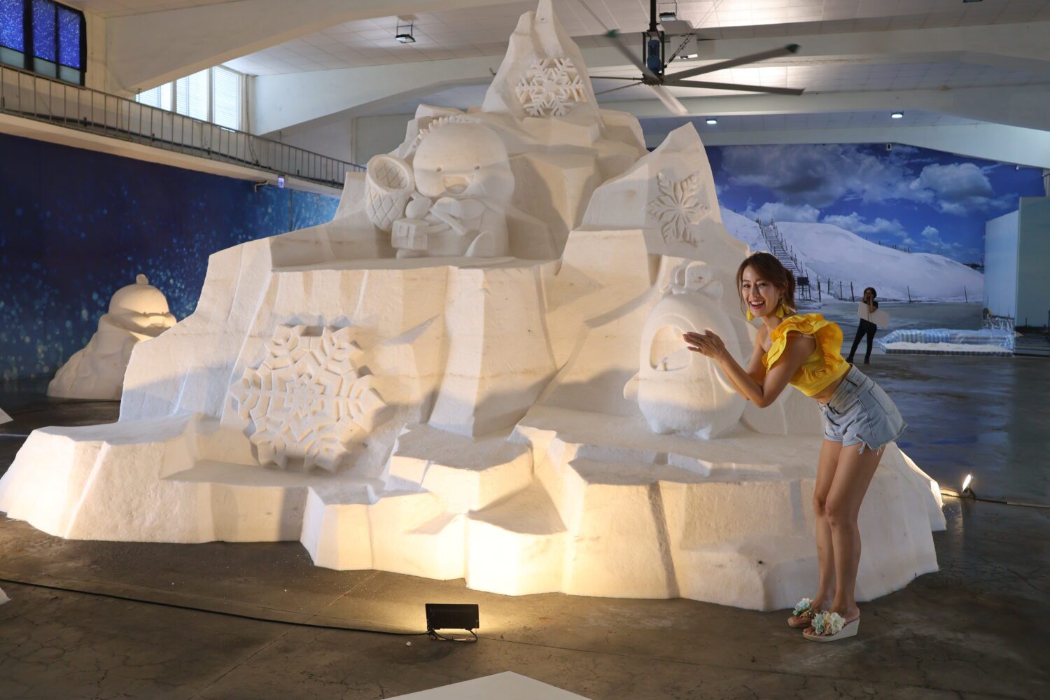 《胖鯊魚鯊西米》LINE貼圖首次立體化亮相七股鹽山