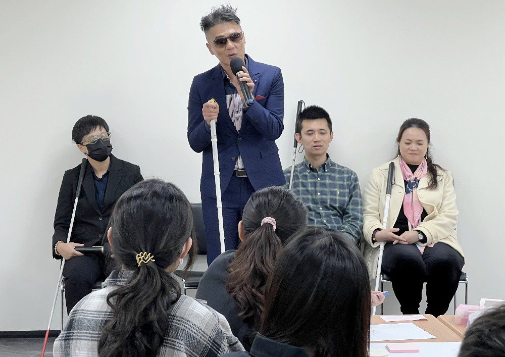 認識臺北市社會企業「黑暗對話」 認識臺北市社會企業「黑暗對話」