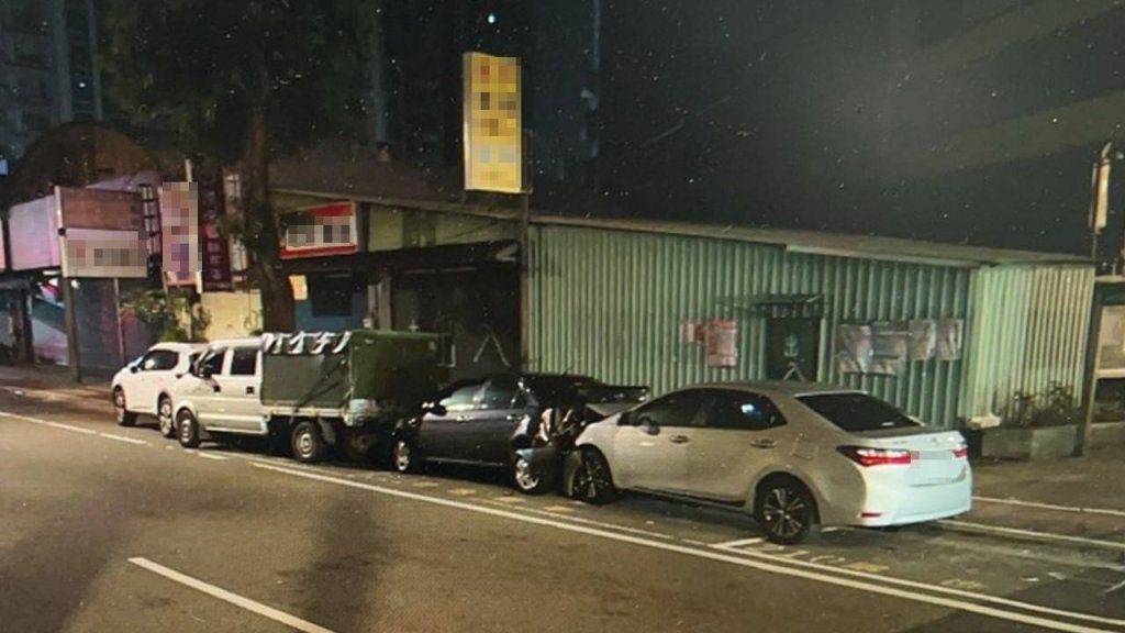 開到睡著？桃園67歲翁精神不濟　連撞路邊3汽車