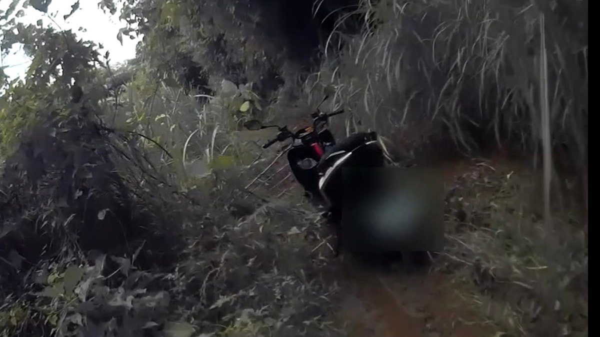 警助迷途騎士脫困 中寮產業道路泥濘險象環生