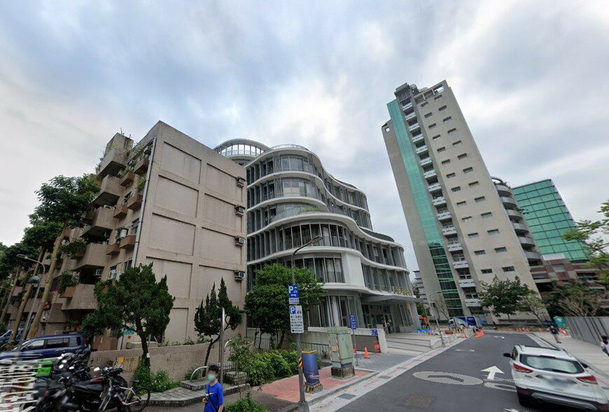 學區租金失控!北醫套房月租2.3萬天價,讀6年房租可買一輛賓士 學區租金失控!北醫套房月租2.3萬天價,讀6年房租可買一輛賓士