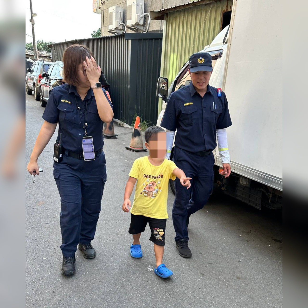 大園音樂節男童不慎走失 警即時協助與家人團聚 大園音樂節男童不慎走失 警即時協助與家人團聚