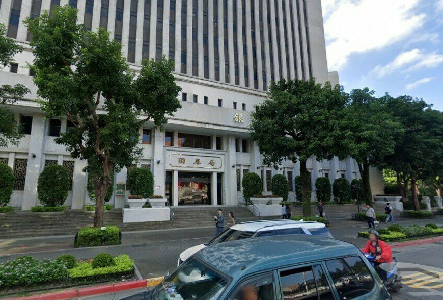 房市寒氣逼人!房貸餘額年增率跌破7%,創近20個月新低 房市寒氣逼人!房貸餘額年增率跌破7%,創近20個月新低