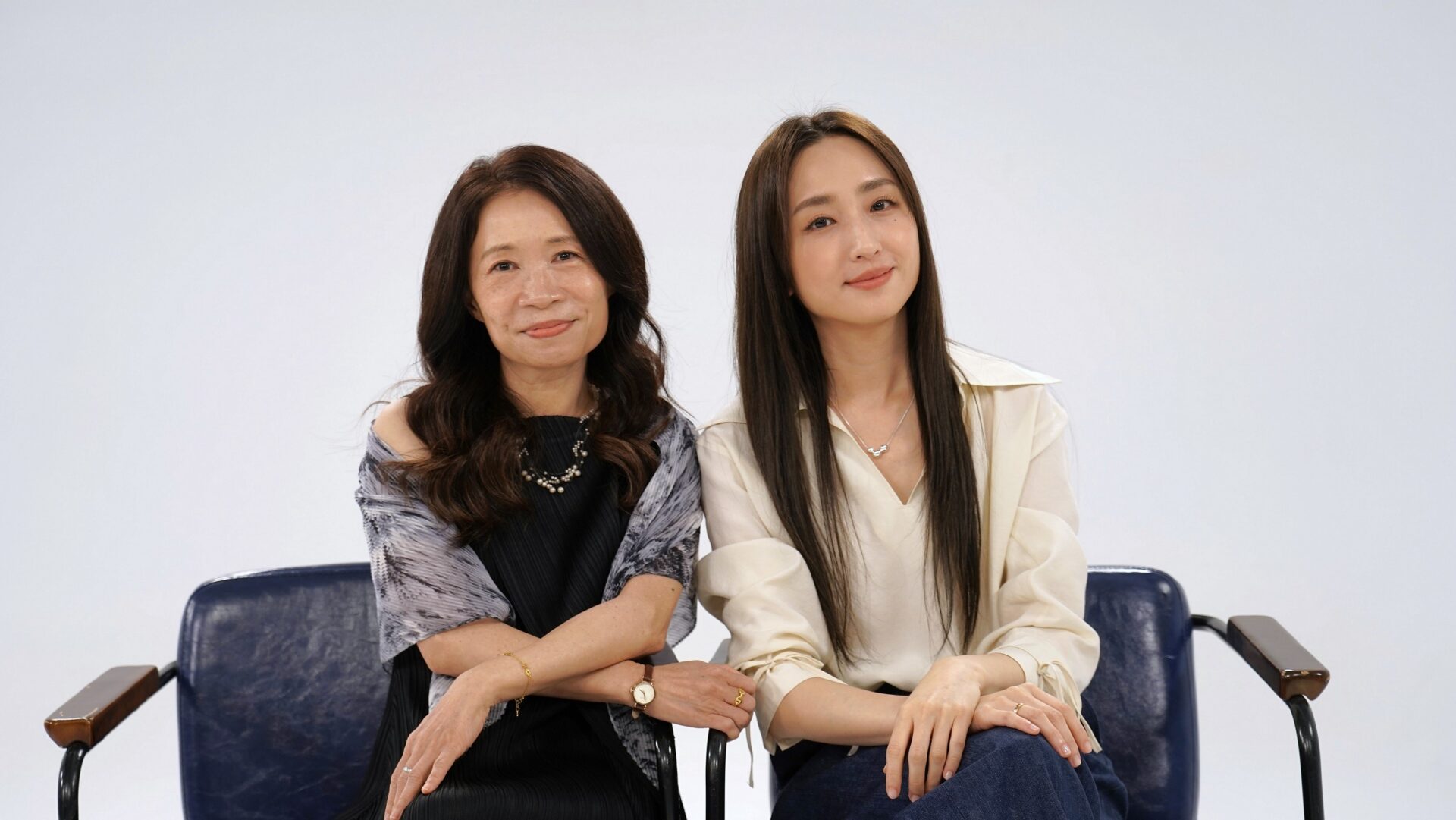 影后柯佳嬿與作家陳雪對談探討內耗 自爆出道曾面臨黑暗時期 適度焦慮帶來成長 影后柯佳嬿與作家陳雪對談探討內耗 自爆出道曾面臨黑暗時期 適度焦慮帶來成長