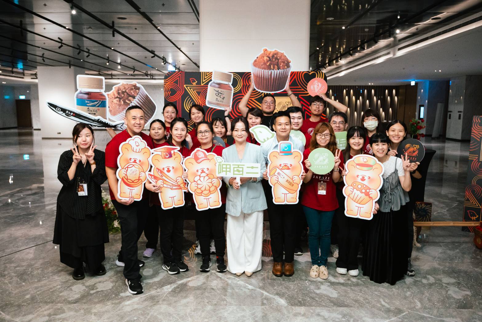 呷百二推出新產品「秋刀魚魚精禮盒」,風味清爽,無腥味。呷百二提供