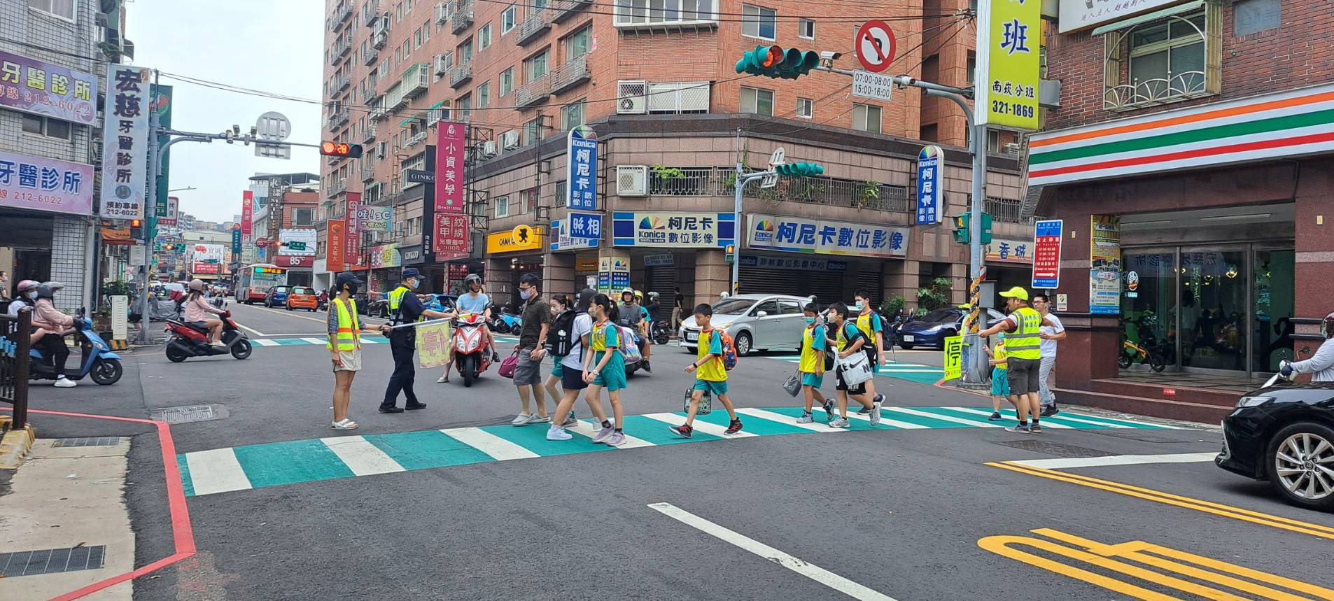 暑假結束！蘆竹警啟動「護童專案」確保學子通行安全