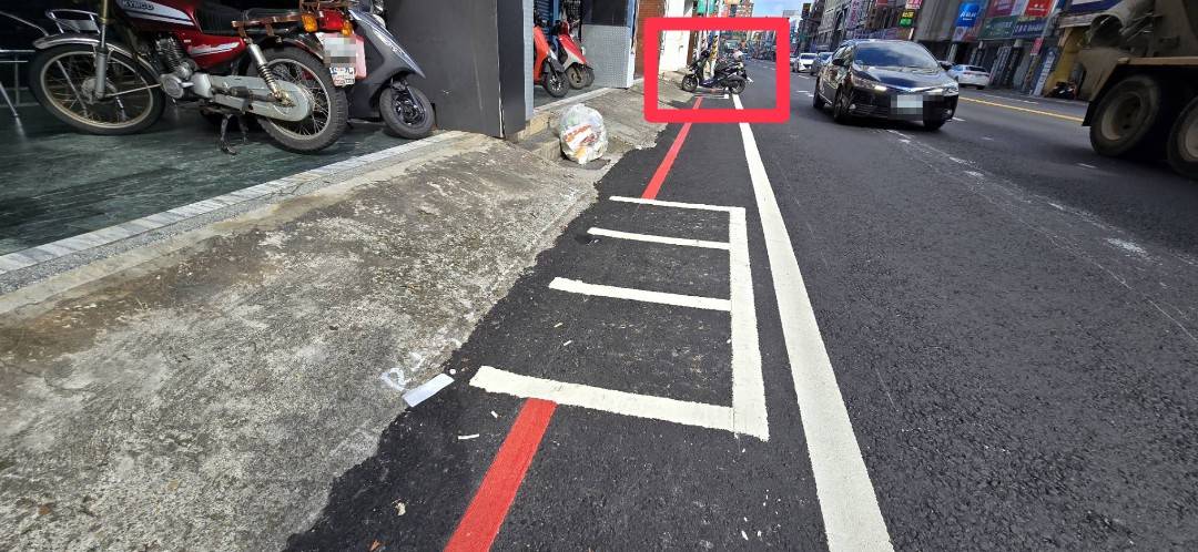 獨/桃園區復興路出現迷你停車格!機車「停不了」原因曝光 獨/桃園區復興路出現迷你停車格!機車「停不了」原因曝光