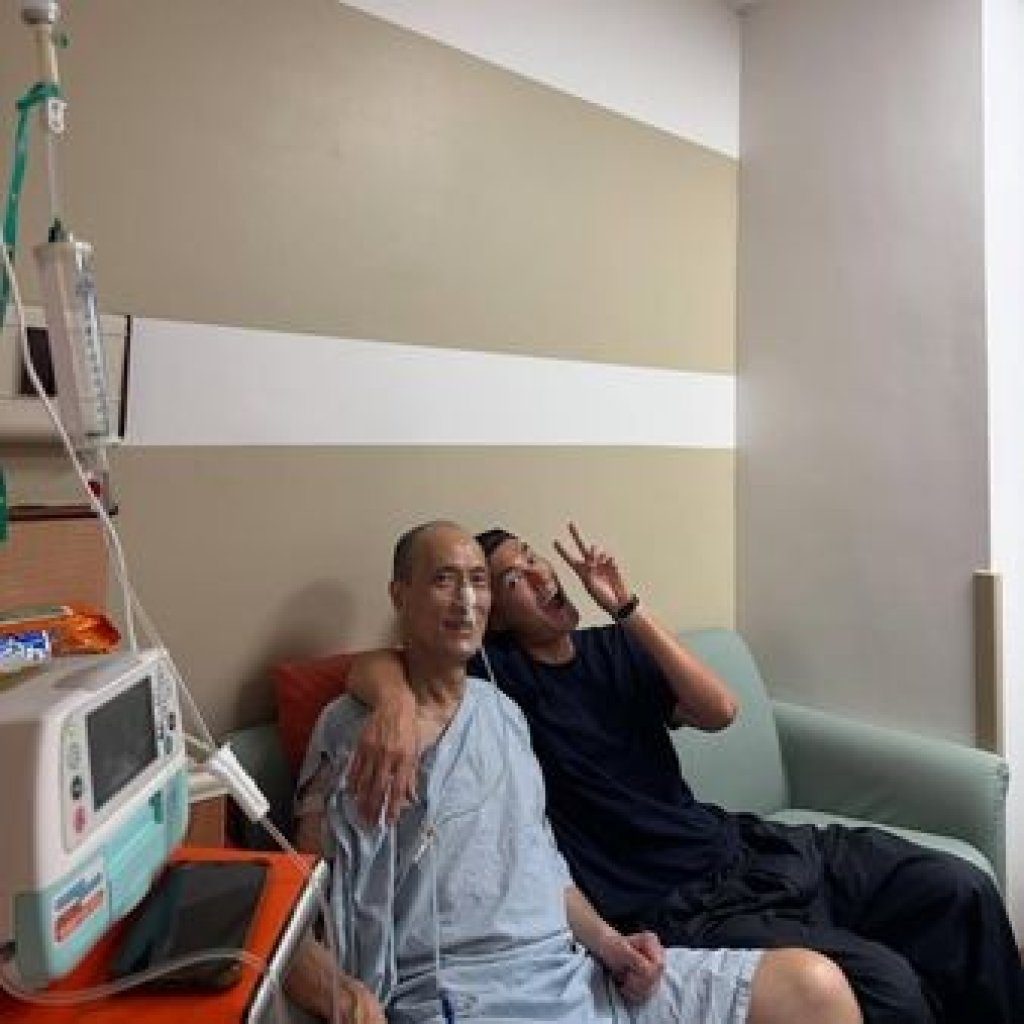 楊祐寧43歲生日病房陪父慶生　愛妻吐露「家裡遇挑戰」