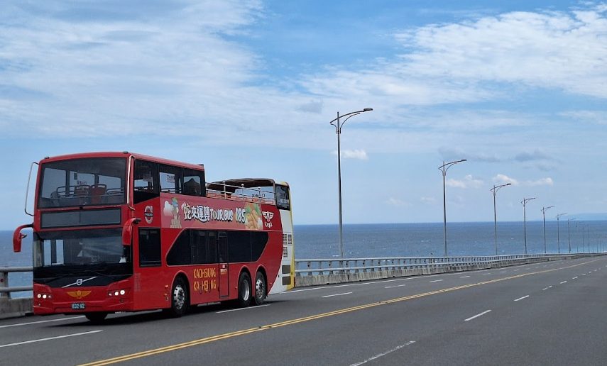 「臺東一遊未盡」　縣府推出雙層巴士臺東藍與永續旅遊二遊程