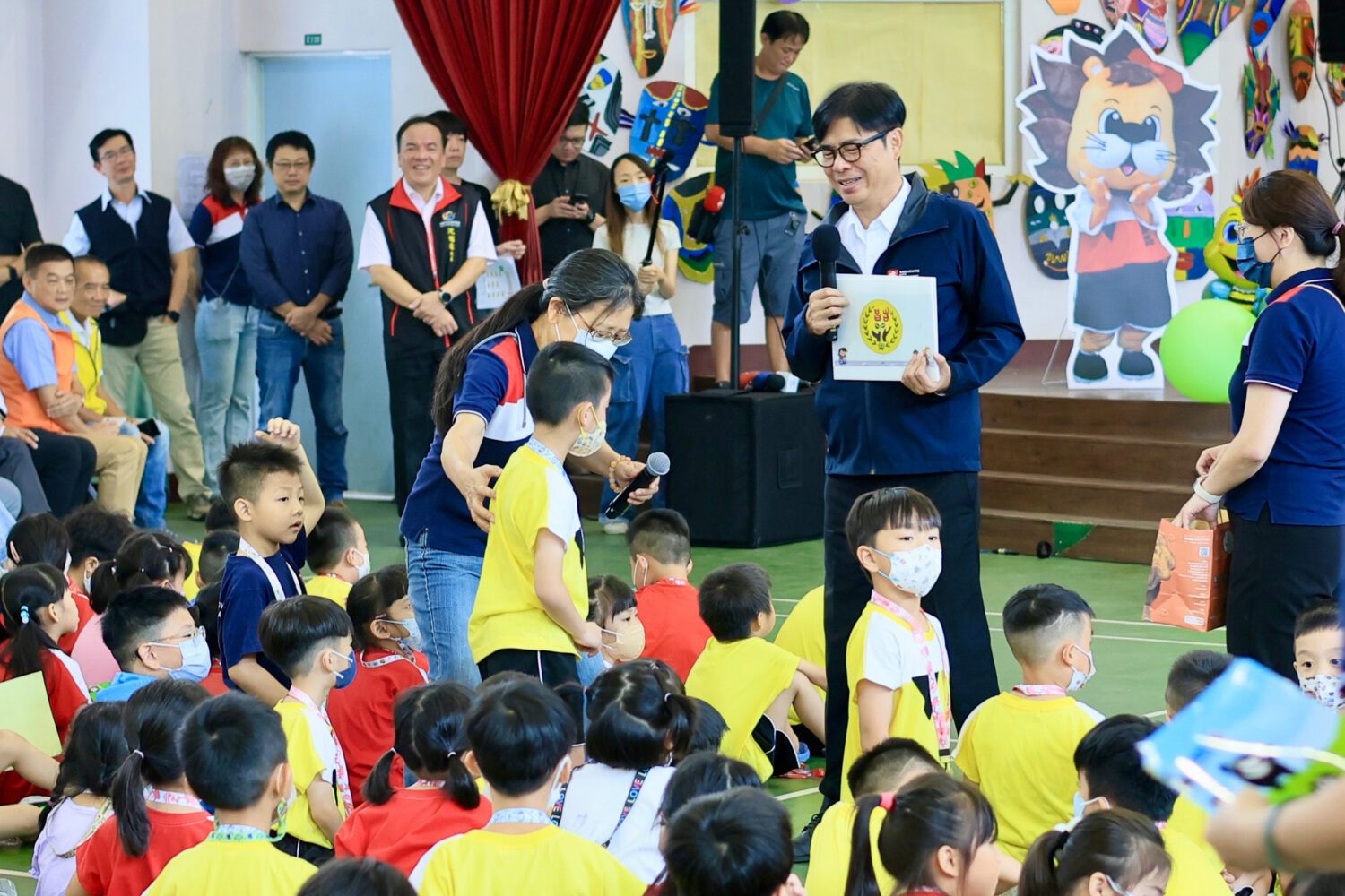 開學日  陳其邁帶隊巡視防疫整備 確保學童健康學習