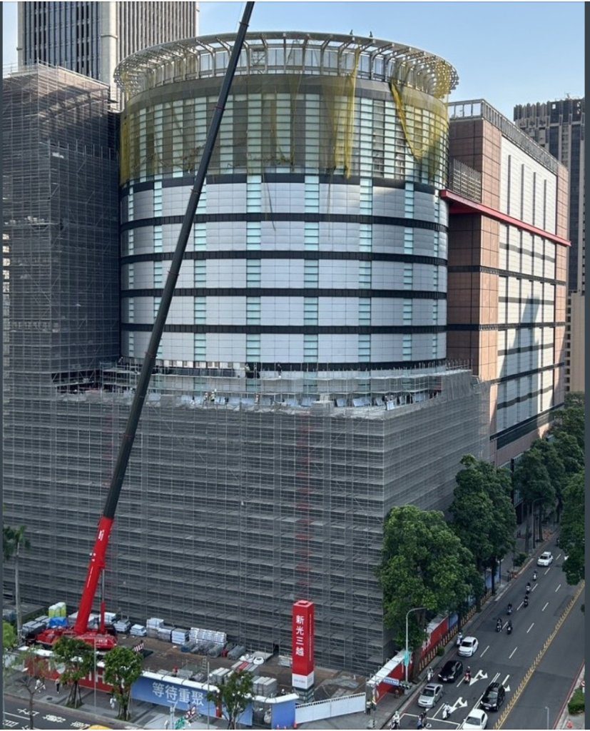 一天賺進七千萬的「百貨店王」提前復業 七期頂流商辦兩百億登場 一天賺進七千萬的「百貨店王」提前復業 七期頂流商辦兩百億登場