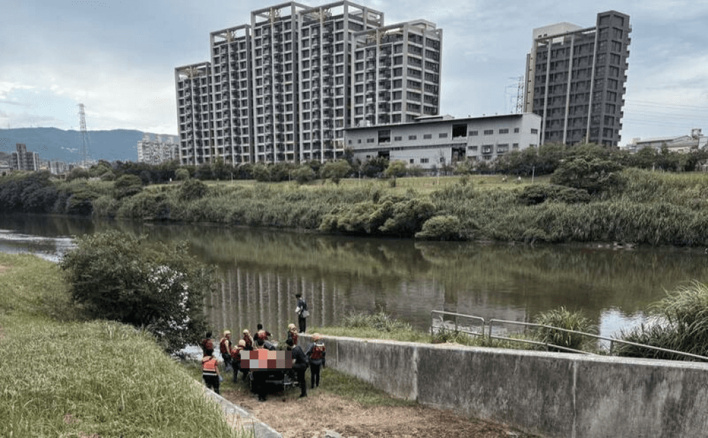 14小時內連傳2起浮屍案 北市南湖大橋男女浮屍相距僅百公尺 14小時內連傳2起浮屍案 北市南湖大橋男女浮屍相距僅百公尺