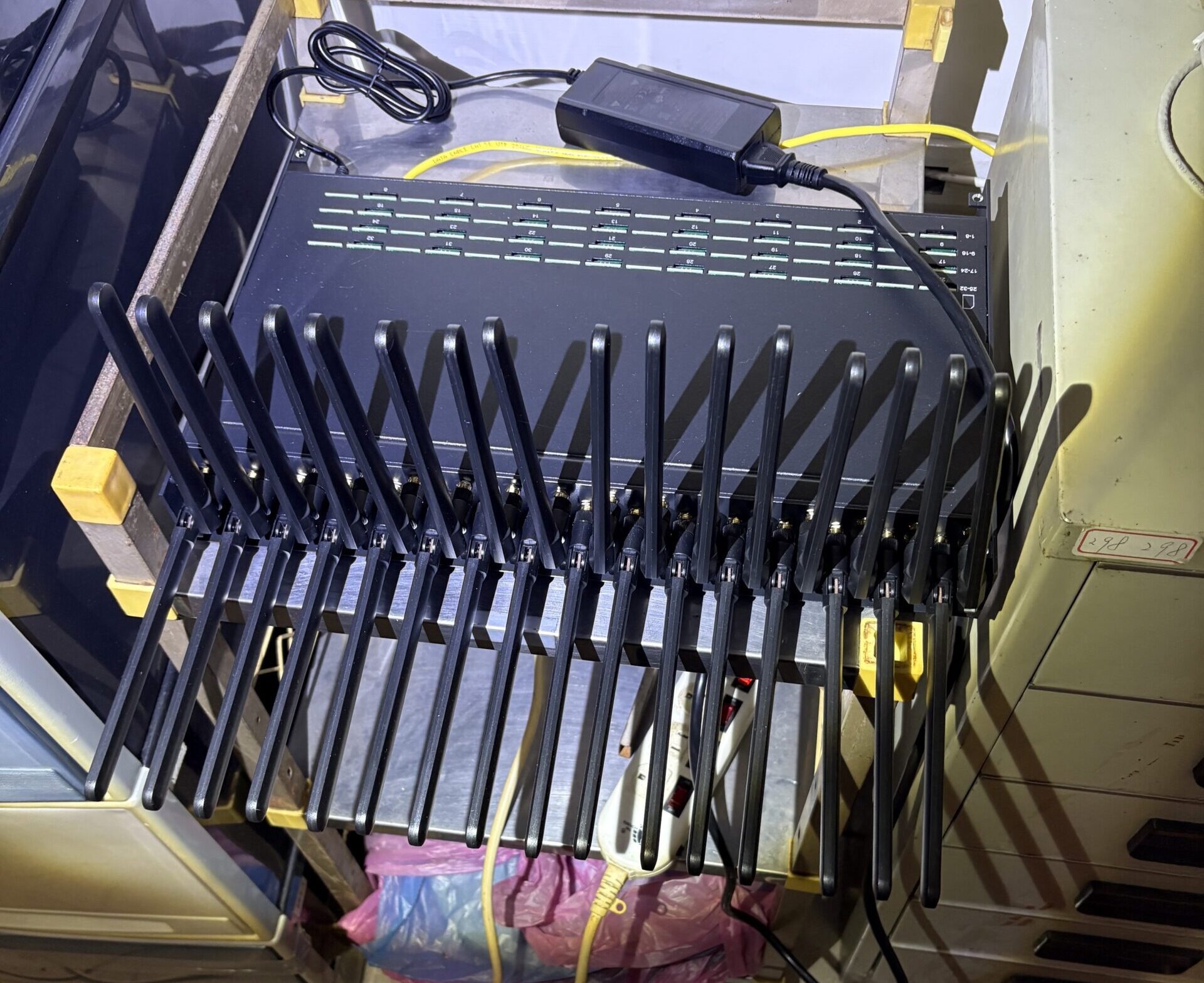 假冒中油、金管會狠騙960萬 跨境電信詐團4人慘遭逮 假冒中油、金管會狠騙960萬 跨境電信詐團4人慘遭逮