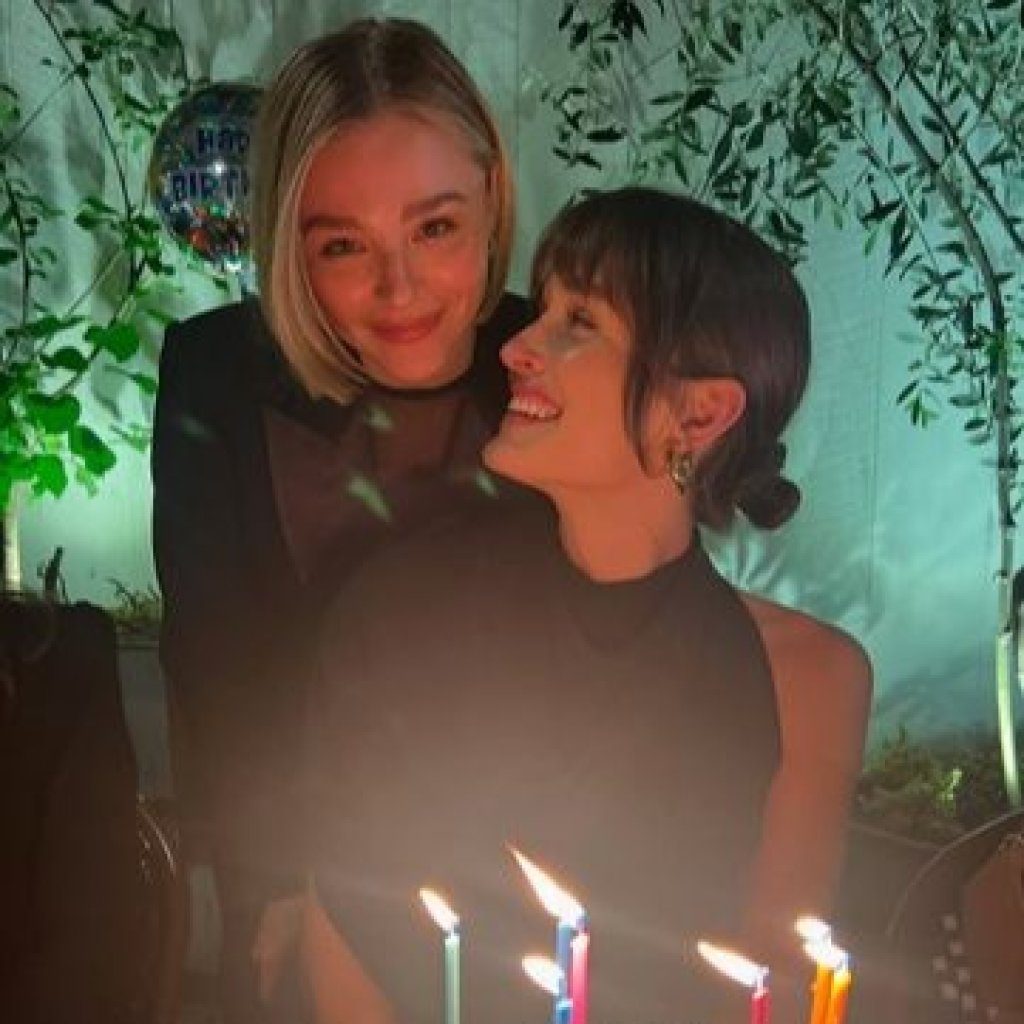 「超殺女」克蘿伊摩蕾茲結婚了！與模特兒女友修成正果