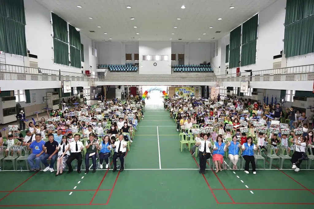 南投114學年迎新活動 禮包、防災帽陪伴小一新生 南投114學年迎新活動 禮包、防災帽陪伴小一新生