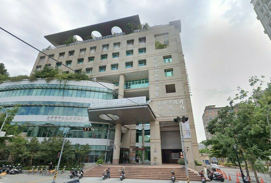 抵押權登記全面數位化！11月起免跑地政事務所，線上5分鐘完成設定，銀行、代書業者急備戰